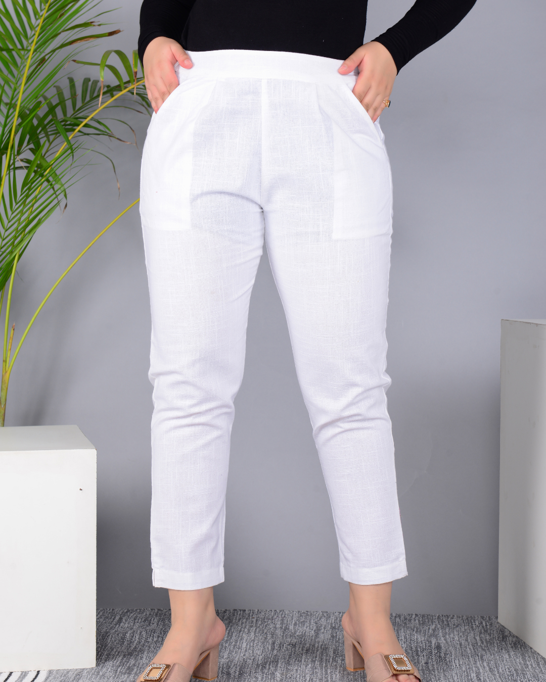 White Solid Cotton Flex Women Regular Fit Trousers