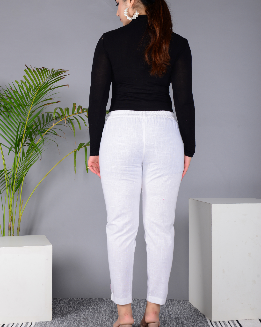 White Solid Cotton Flex Women Regular Fit Trousers