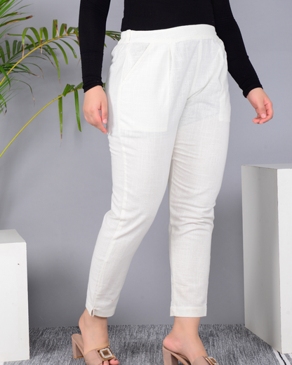 Off White Solid Cotton Flex Women Regular Fit Trousers