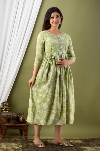 Light Green White Flower Dori Maternity Nursing Gown with Feeding Zip