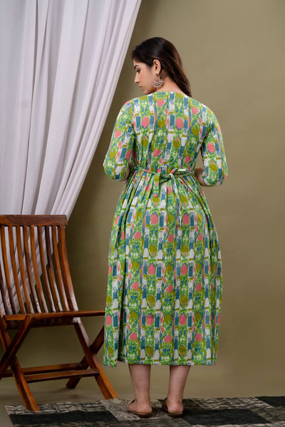 English Printed Pregnancy Gown: Parrot Green, Dual Invisible Zips
