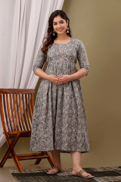 Grey Buti Print Postpartum Gown: Dual Invisible Zips for Feeding