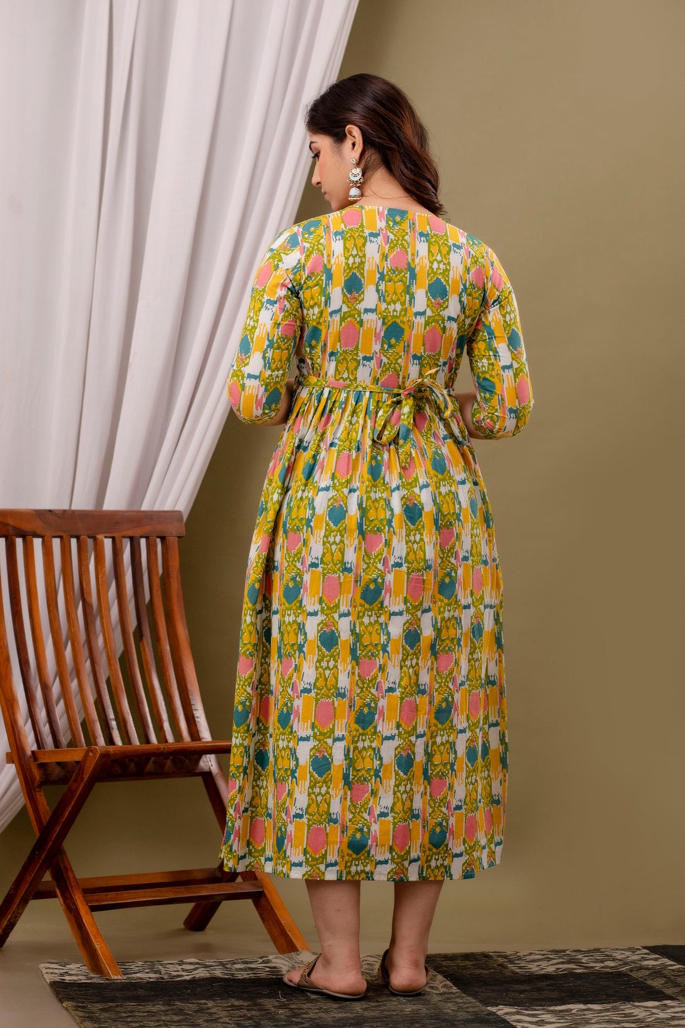 Multicolor English Print Pregnancy Gown: Dual Invisible Zips for Feeding