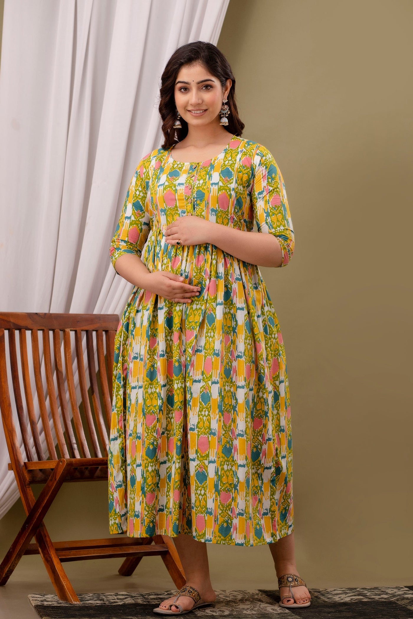 Multicolor English Print Pregnancy Gown: Dual Invisible Zips for Feeding